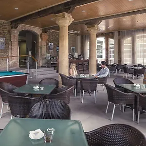 https://hostal-antic-balneari-de-rocallaura.catalonia-hotels.com